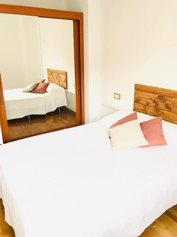 비아나 La Puerta De Viana, Con Desayuno, Piscina Y Posibilidad Visita A Bodega! 빌라 외부 사진