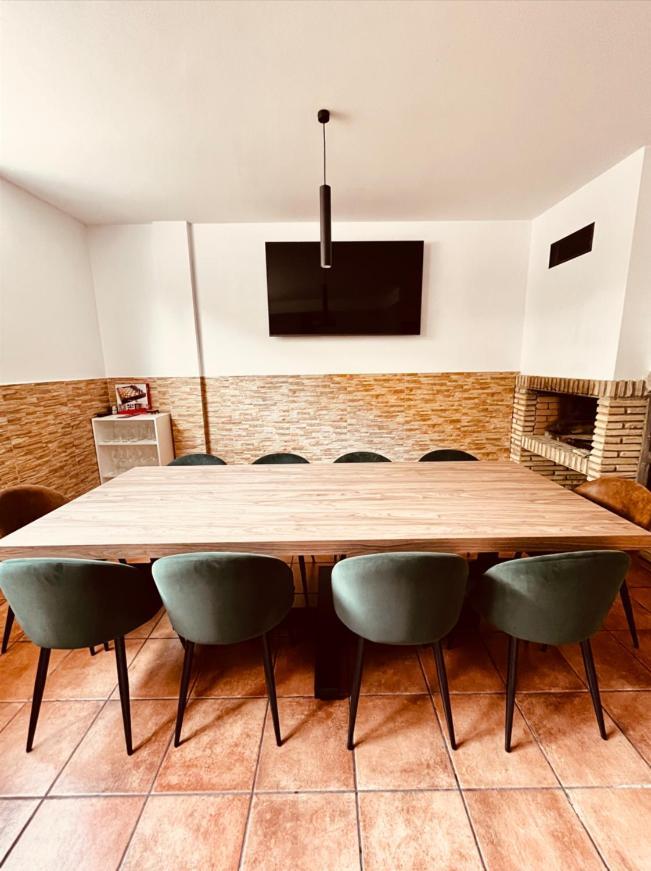 비아나 La Puerta De Viana, Con Desayuno, Piscina Y Posibilidad Visita A Bodega! 빌라 외부 사진